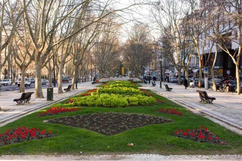 Av. Da Liberdade Comfortable Apt With Balcony Lisboa Extérieur photo